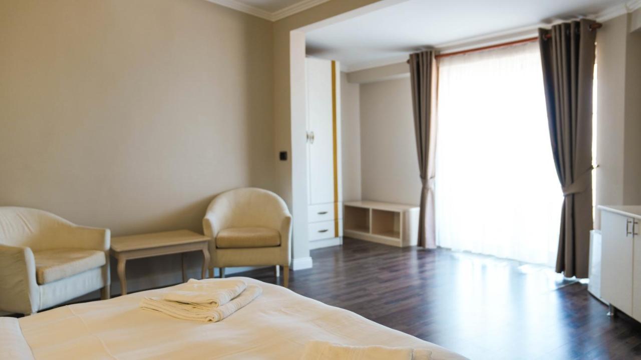 Hotel Majestic Durres Luaran gambar